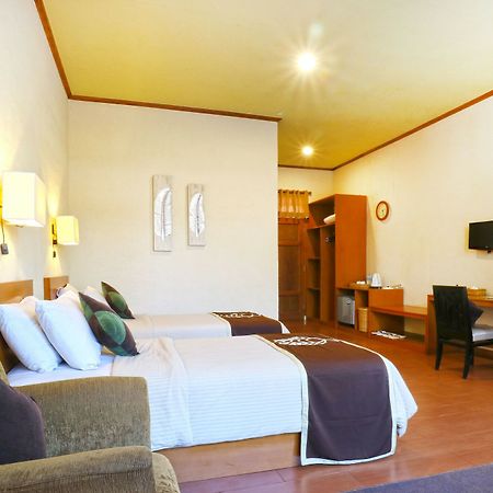Hotel & Banquet Panorama 伦邦 外观 照片