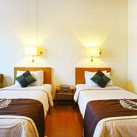 Hotel & Banquet Panorama 伦邦 外观 照片