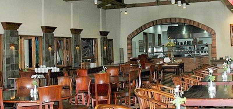 Hotel & Banquet Panorama 伦邦 外观 照片